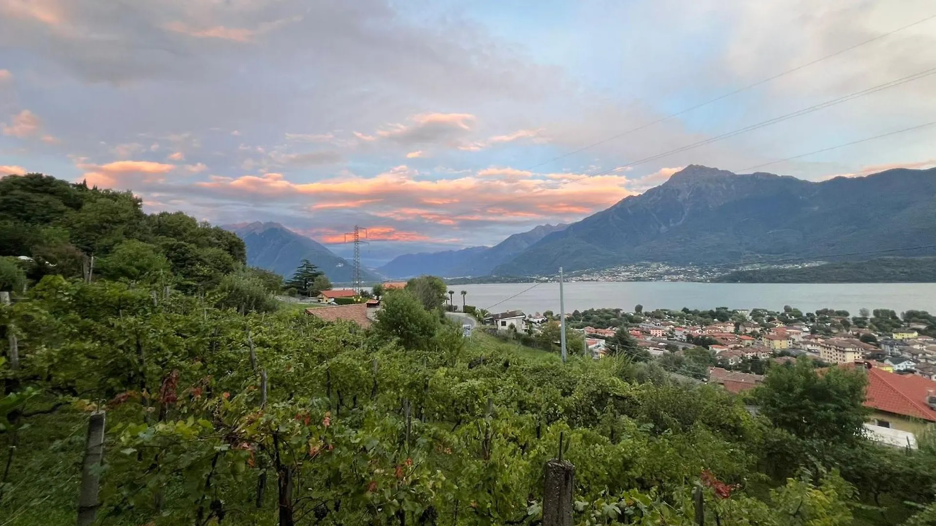 Casa Nonna Nina Villa Vercana Italy